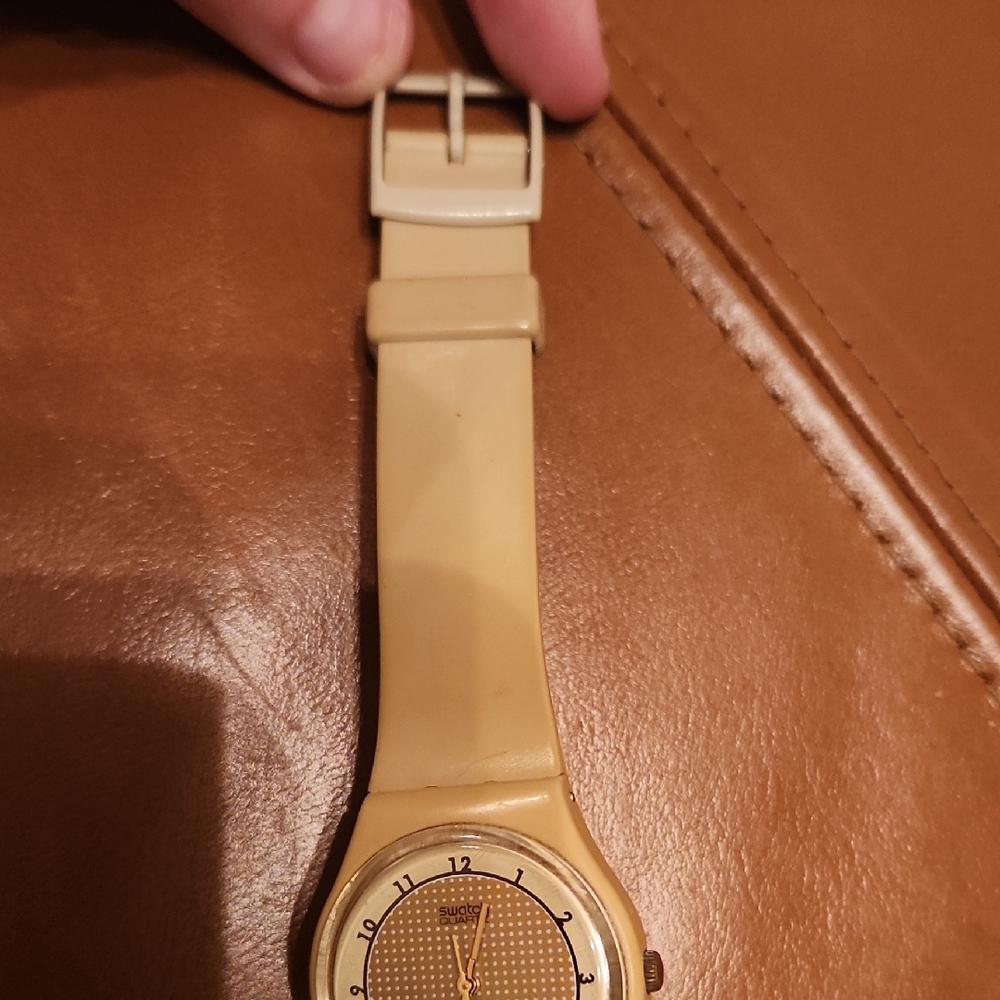 Swatch - Picture 4 of 6